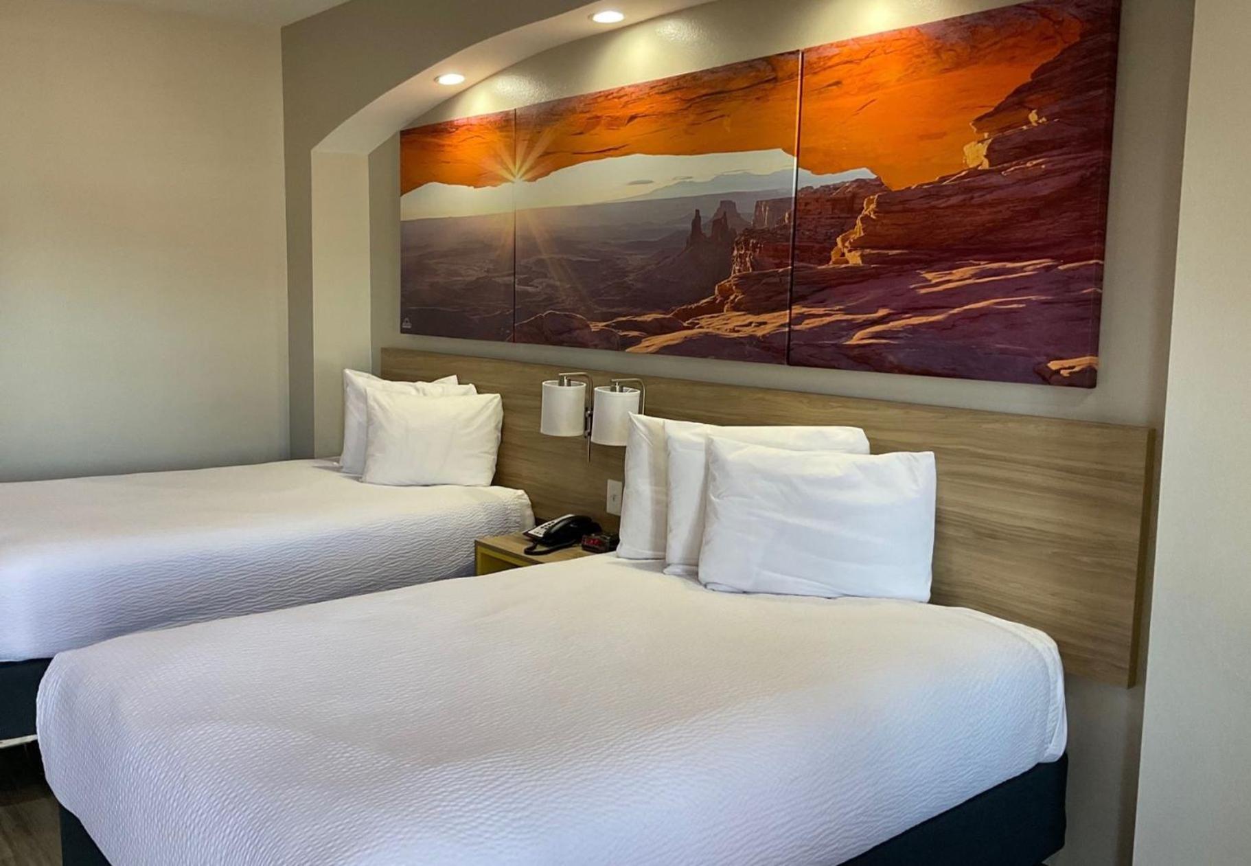 Days Inn By Wyndham Humble/Houston Intercontinental Airport Bagian luar foto